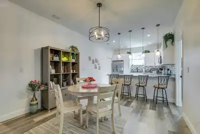 Image de Charming Tampa Home < 3 Mi to Busch Gardens!