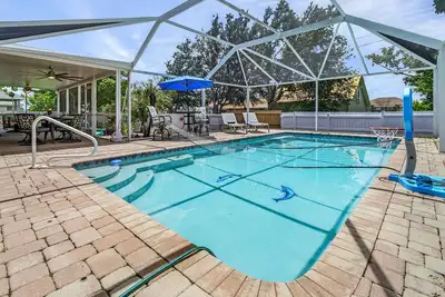 Image de Delightful! Tranquility, Saltwater Pool -Villa Deep Blue Haven - Roelens