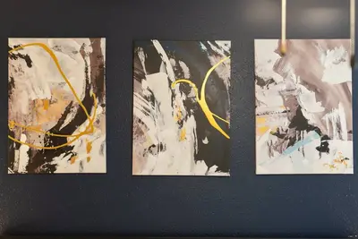 Downtown Deluxe: 2br with Parking & Rooftop Pool