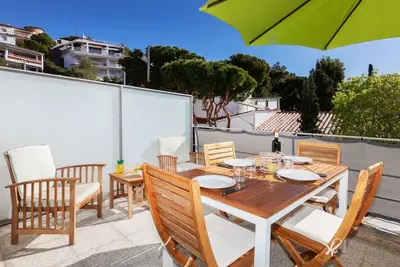 Image de Appartement Grifeu by Interhome