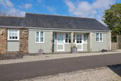 Image de Lighthouse Cottage, pet friendly, with a garden in Truro