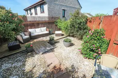 Gwarth An Drae, with a garden in Helston