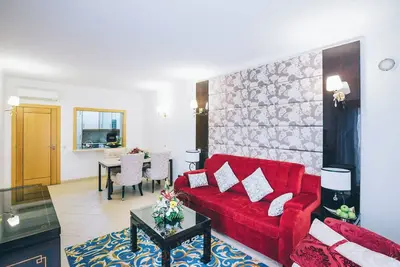 Image de Relaxing Getaway Awaits! Spacious Suite, Kitchenette, Indoor and Outdoor Pools!