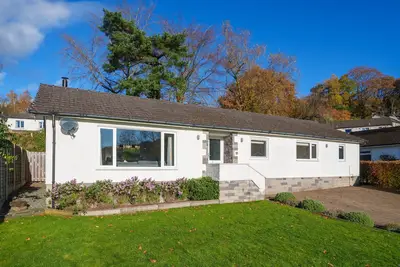 Image de Number 5 - 4-Bed Bungalow with Parking & Garden