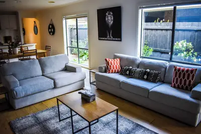 Image de Home in Armstrong Creek \n\nClose to the most beautiful beaches on the Surf Coast.