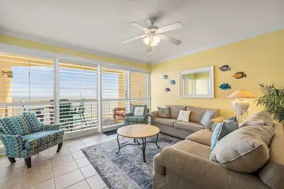 Image de Deluxe Beachfront Condo
