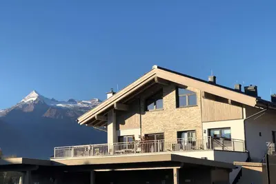 Image de 4zmo - Kitzview Terrace Apartment