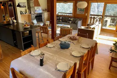 Image de Chalet familial entièrement rénové à saint gervais face au mont blanc