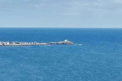 Image de Pete’s Place – Stunning & Spacious 5 Bdr, Walk to Beach and Harbor!