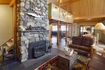 Image de Great roomy home for entertaining just a few miles from Bretton Woods.