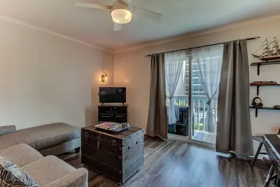Image de Oceanview unit with a pool, just steps from the beach!