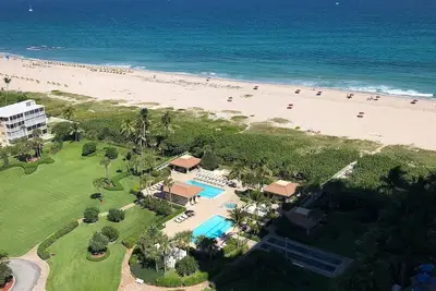 Image de Oceania Palms resort on Singer Island beachfront that is super kid friendly!