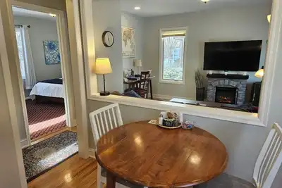 Image de Beautiful New Luxury Retreat Near Downtown Minneapolis
