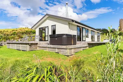 Image de The Olive Hut - Mangawhai Holiday Home