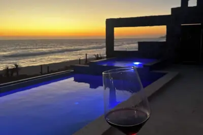 Image de New Oceanfront 3 Bed Condo @ Cerritos Beach near Todos Santos & surfing Wifi A/C