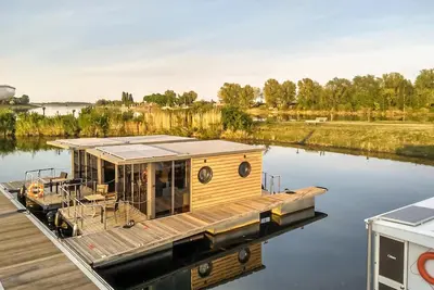 Image de Magnifique bateau Ă Ophoven avec vue.