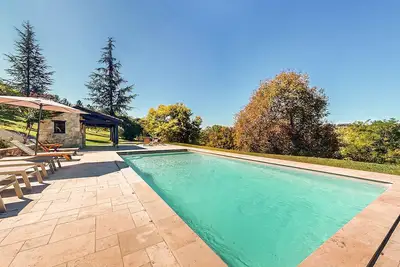 Image de Jolie maison de 3 chambres Ă Prayssas