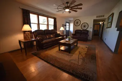 Image de Route 66 Western Retreat- Grand Canyon Train Depot- Pet Friendly!