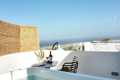 Image de Wine Cellar House | Exclusive retreat that redefines luxury living in Santorini