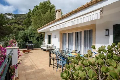 Image de Villa 'Polina' avec vue sur les montagnes, Wi-Fi et climatisation