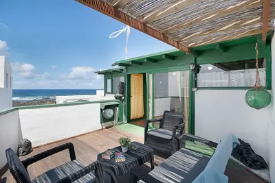 Image de Studio de vacances 'La Chalanita' avec vue sur la mer, terrasse privée et Wi-Fi