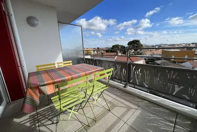 Image de Appartement 'Appartement Proche Port' avec balcon