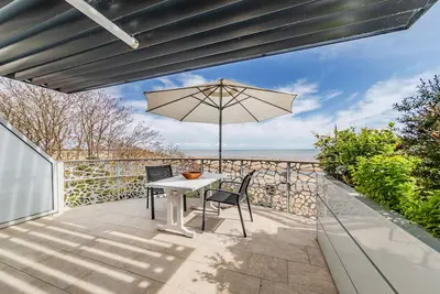Image de Appartement 'Résidence Le Rêve' avec piscine partagée, Wi-Fi et climatisation