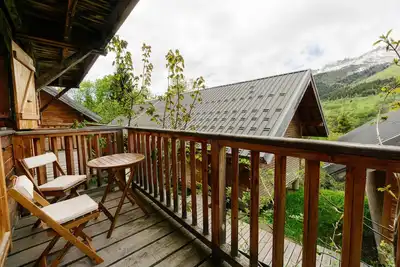 Image de Appartement 'Village Gaulois-appt 48r' avec vue sur montagne et balcon