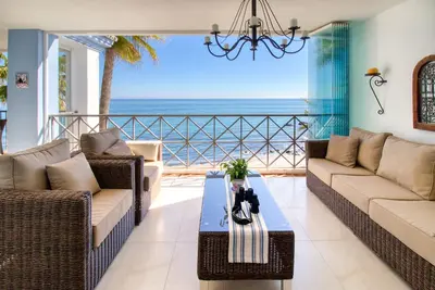 Image de Appartement 'La Perla De La Bahia' avec vue sur la mer, Wi-Fi et climatisation