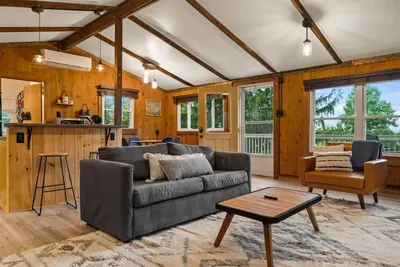 Image de Sunset Cabin - 15 min to Snp