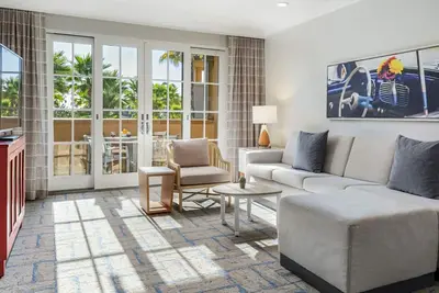 Image de Waterside Newport Coast Retreat + Amenities. 2-Bedroom
