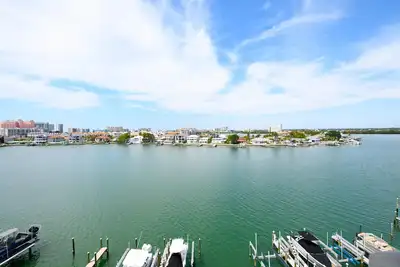 Image de Sandpipers Cove 602 - Waterfront Penthouse