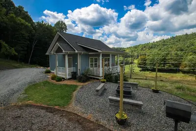 Image de Tiny 2br Cabin w/ View | Grill | Fire Pit #4