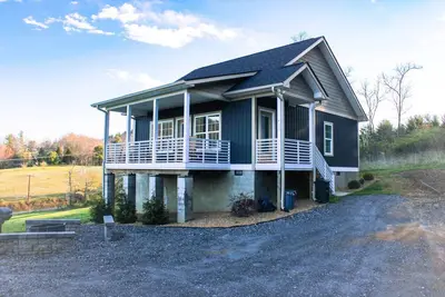 Image de Tiny 2br Cabin w/ View | Grill | Fire Pit #1