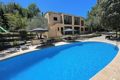 Image de Villa provençale, 8 personnes, piscine, jardin, fitness, espace coworking