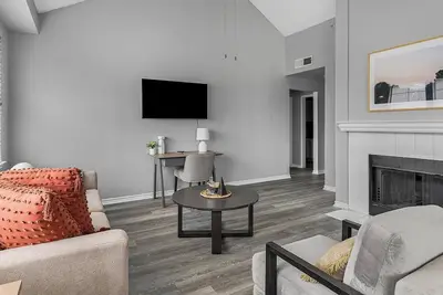 Image de Landing | Modern 2bd, Pool, Clubhouse