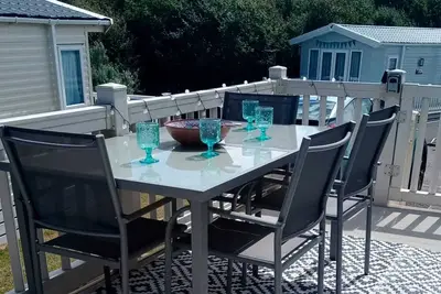 Image de Casita! 3 beds, quiet location, 10 min walk to beach. \n