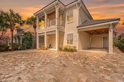 Image de Walk to Beach, Pool and Hot Tub, Fire Pit