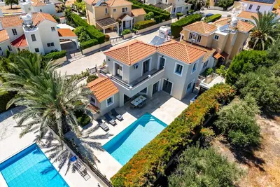 Villa Sophia Coral Bay by Ezoria Villas