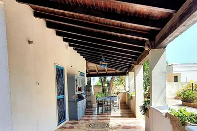 Villa Mirabelle, 8 Pt, Torresangiovanni, Marina di Ugento (Le) 200m from the Sea.