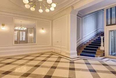 Image de Nestled In The Heart Of Paris' Prestigious Golden Triangle