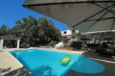 Image de Villa en provence à 20 min d'Aix en Provence, avec piscine et terrasses