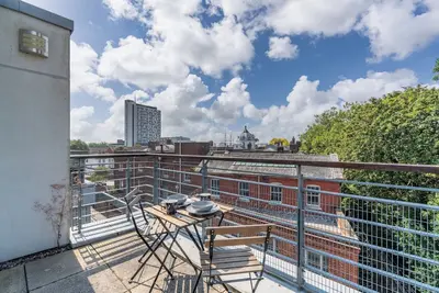 Image de Modern Flat with Balcony view and Free car parking