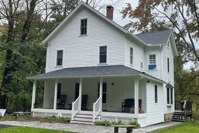 Image de Relax or be active! The choice is yours in this pet-friendly family home.