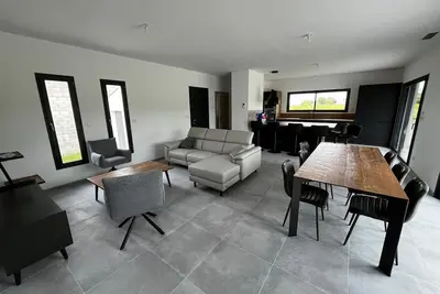 Maison de 130 m2 au coeur des vignes à 20 minutes d'Avignon et du Pont du Gard