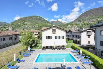 Image de Bel appartement à Domaso avec WiFi