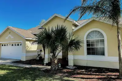 Image de Hermosa Casa familiar- 12. 1 millas de Disney