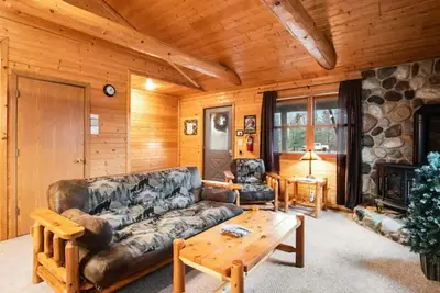 Image de Relaxin Cabins 2br, 1ba #4