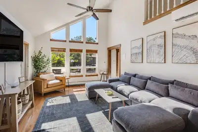 Image de Tranquil Mountain Getaway