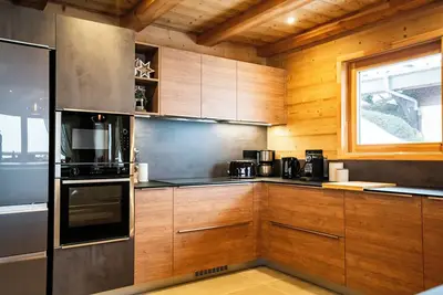 Image de Chalet 10 personnes avec jacuzzi, Secteur Petit-Châtel - Chatel Reservation
